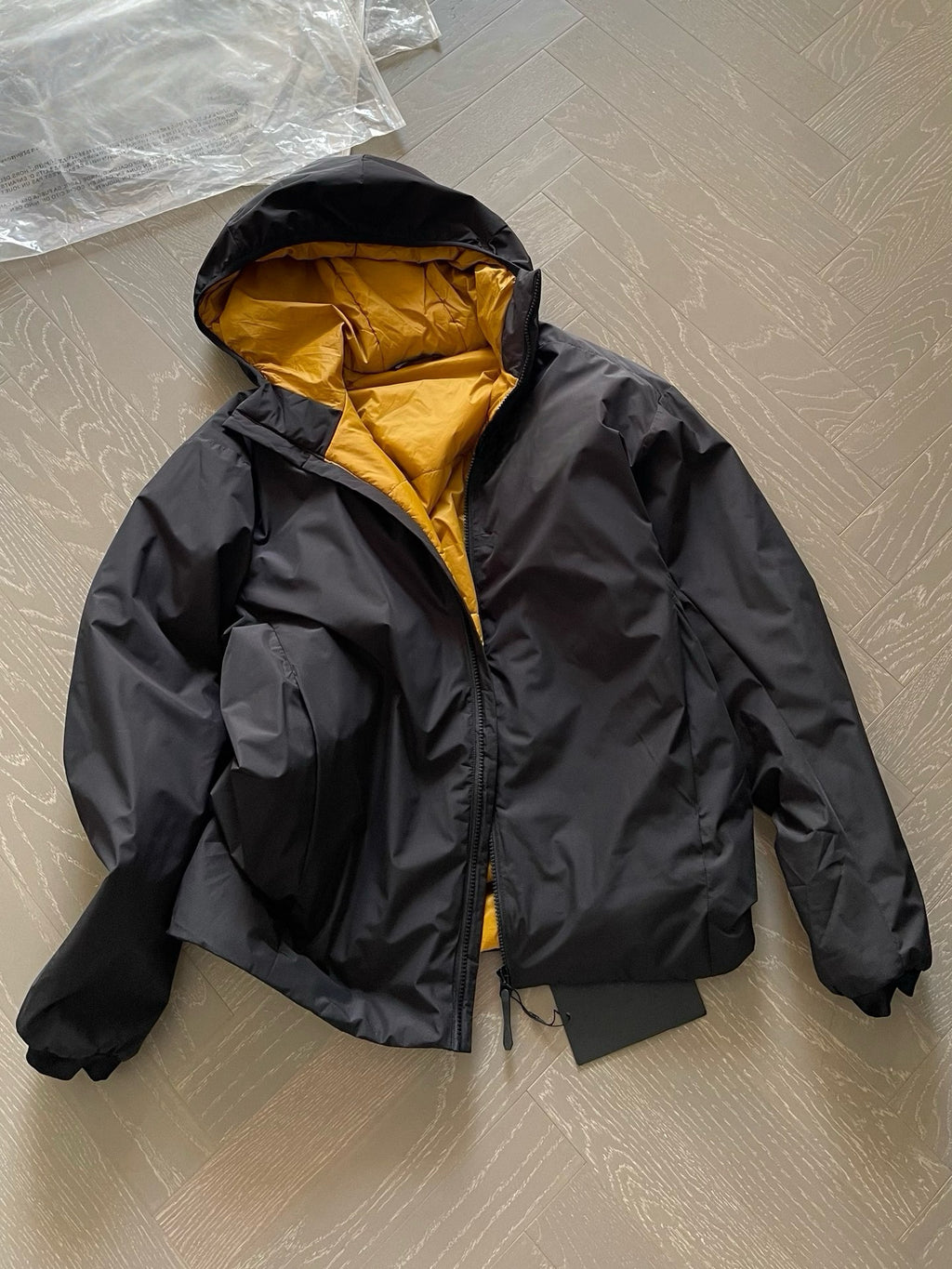 Winter Men's Women's  Unisex Lightweight Cotton Jacket Water-Resistant Hooded Design Windproof Warm Cotton Coat Fashion Trendy Men's Outerwear Lightweight Thermal  Cotton-Padded