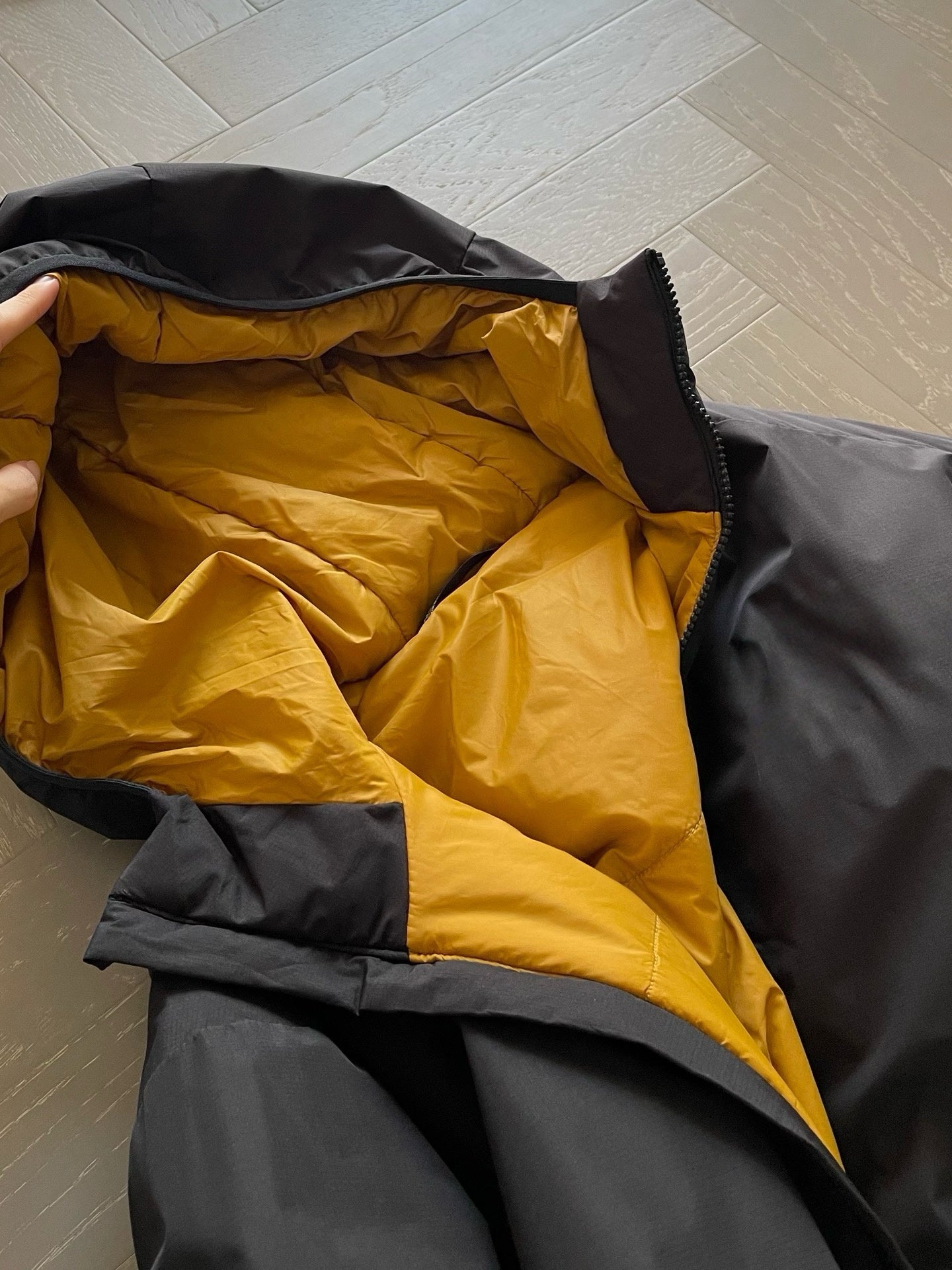 Winter Men's Women's  Unisex Lightweight Cotton Jacket Water-Resistant Hooded Design Windproof Warm Cotton Coat Fashion Trendy Men's Outerwear Lightweight Thermal  Cotton-Padded