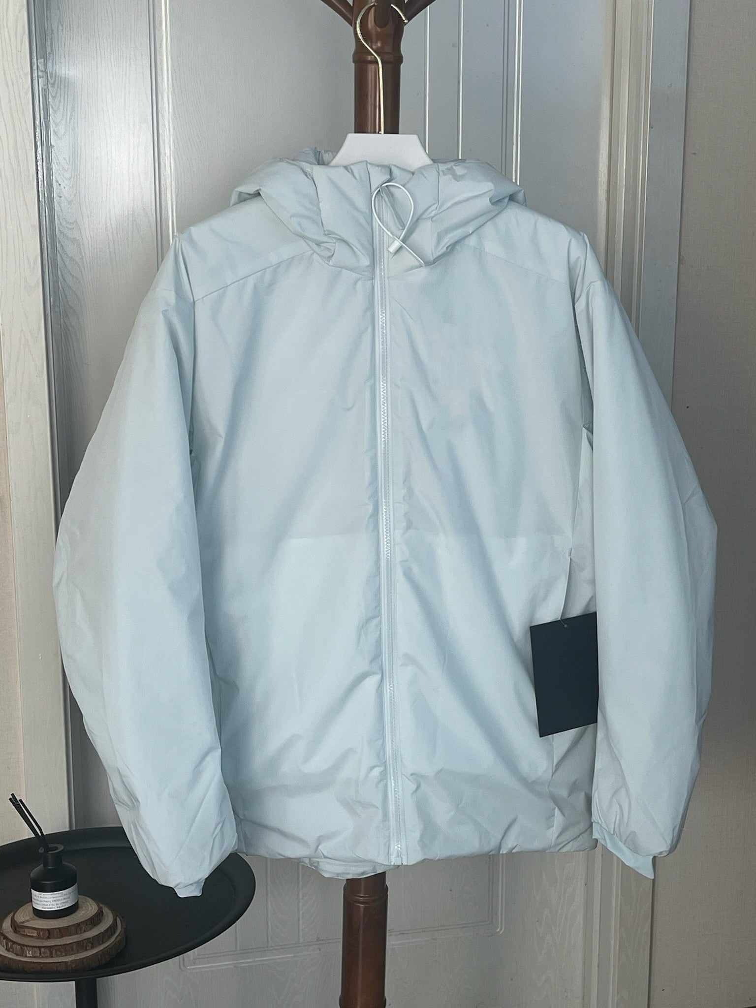 Winter Men's Lightweight Cotton Jacket Water-Resistant Hooded Design Windproof Warm Cotton Coat Fashion Trendy Men's Outerwear Lightweight Thermal  Cotton-Padded