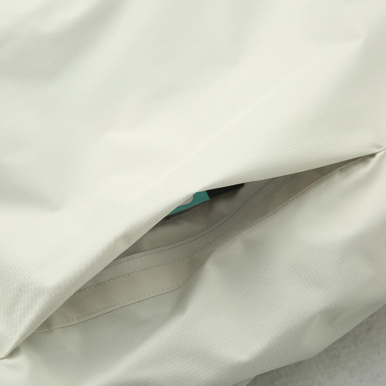 Winter Men's Women's  Unisex Lightweight Cotton Jacket Water-Resistant Hooded Design Windproof Warm Cotton Coat Fashion Trendy Men's Outerwear Lightweight Thermal  Cotton-Padded