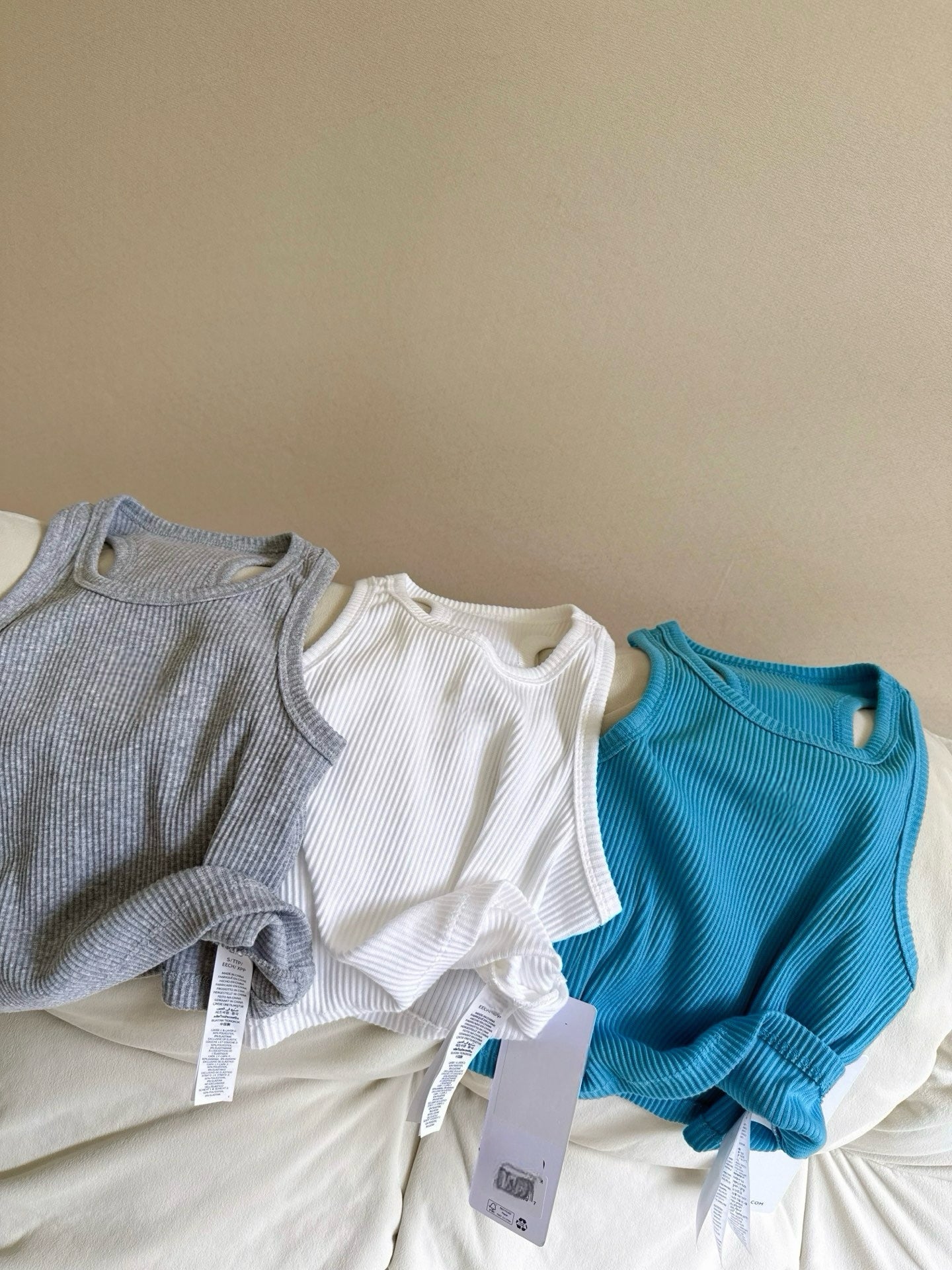 Activewear Ribbed Tank Top Women Anti-Stripe Vest Short Yoga Running Sports Versatile Fitness Top Breathable Ribbed for Women All-Sport No Padding Lightweight in Multi-Colors