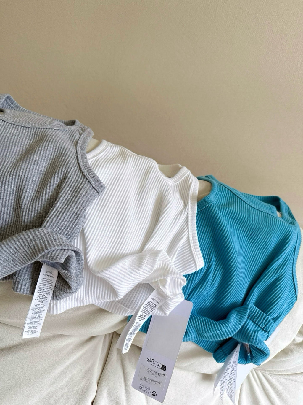 Activewear Ribbed Tank Top Women Anti-Stripe Vest Short Yoga Running Sports Versatile Fitness Top Breathable Ribbed for Women All-Sport No Padding Lightweight in Multi-Colors