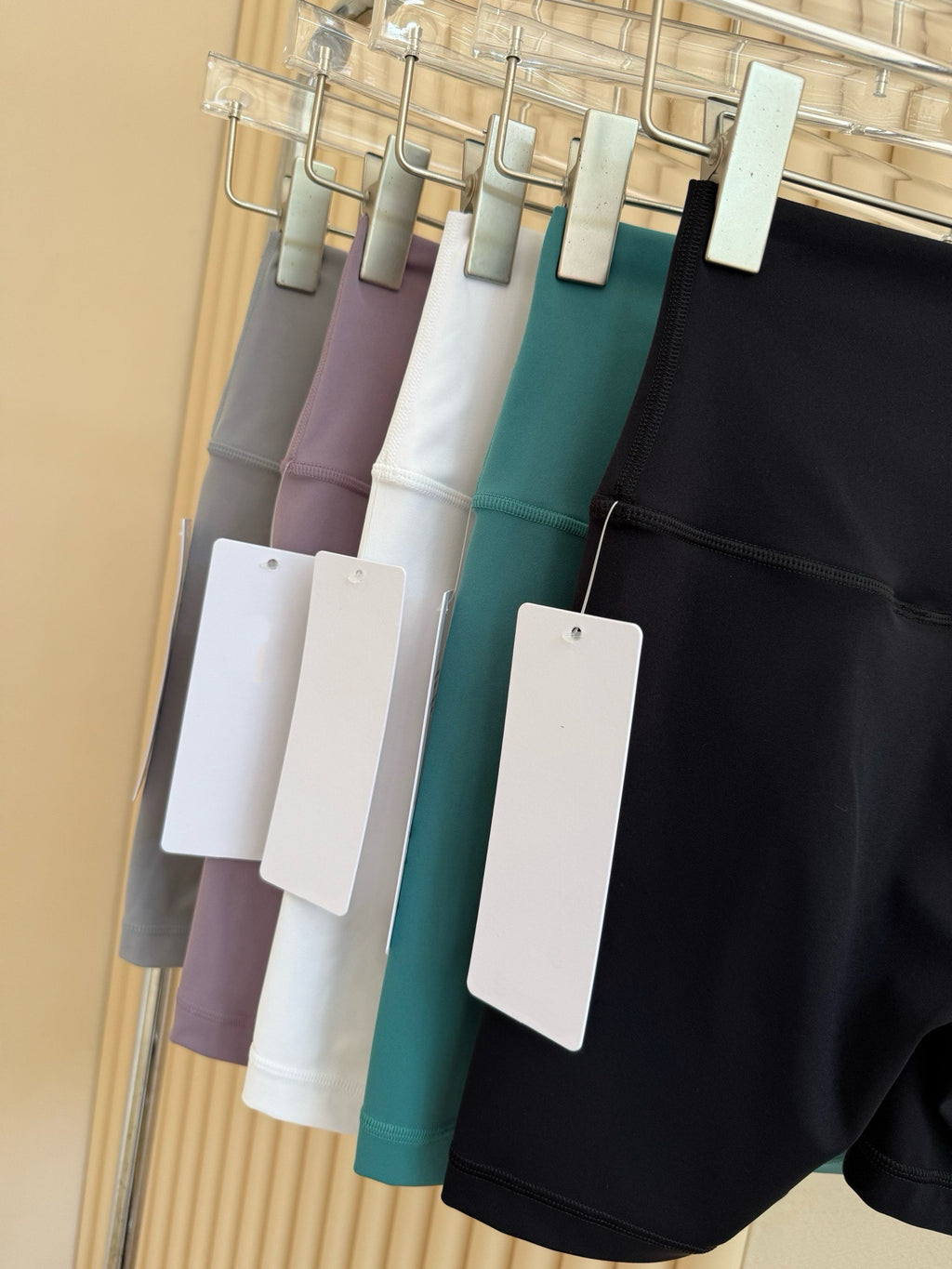 7 Inch Yoga Cycling Pants High Waist Running Sports Fitness Training Shorts Women Four Hot Pants Outer Wear Women