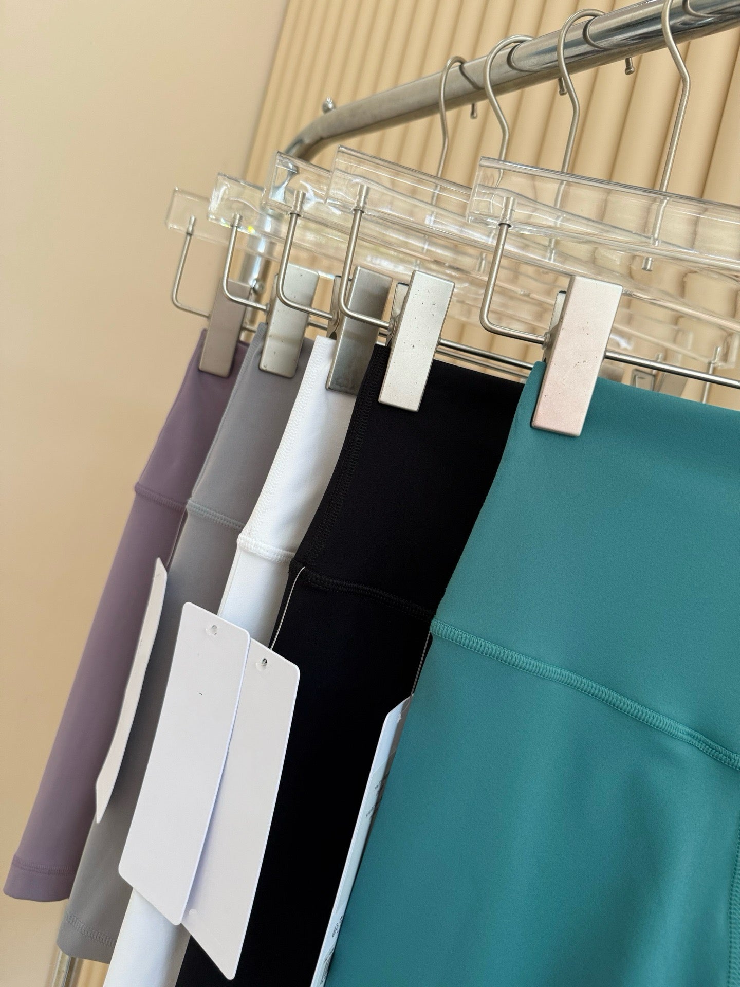 7 Inch Yoga Cycling Pants High Waist Running Sports Fitness Training Shorts Women Four Hot Pants Outer Wear Women