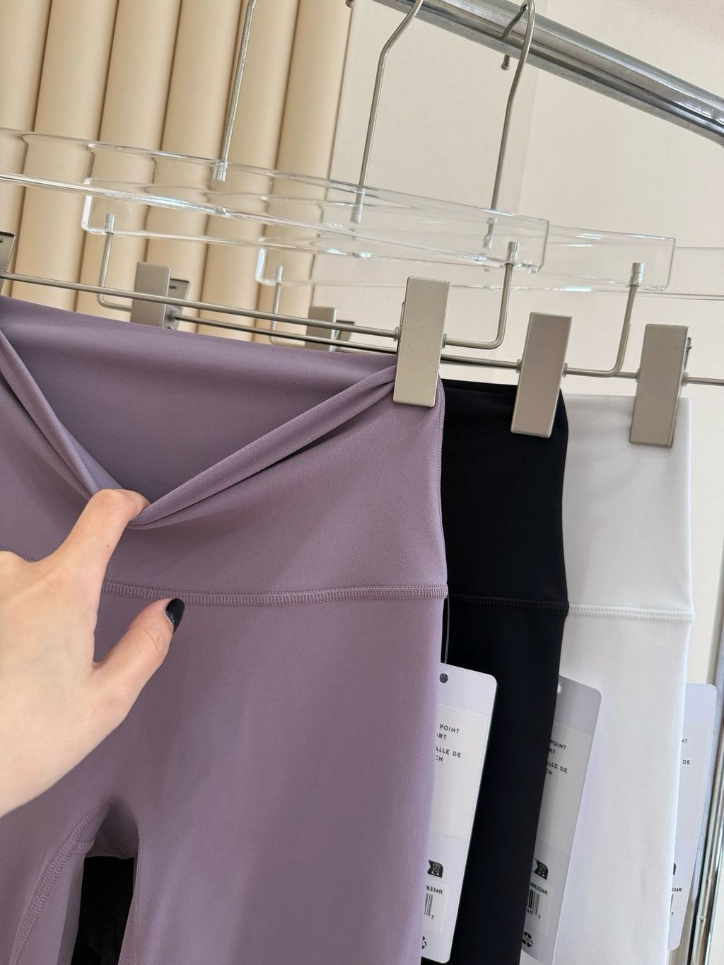 7 Inch Yoga Cycling Pants High Waist Running Sports Fitness Training Shorts Women Four Hot Pants Outer Wear Women