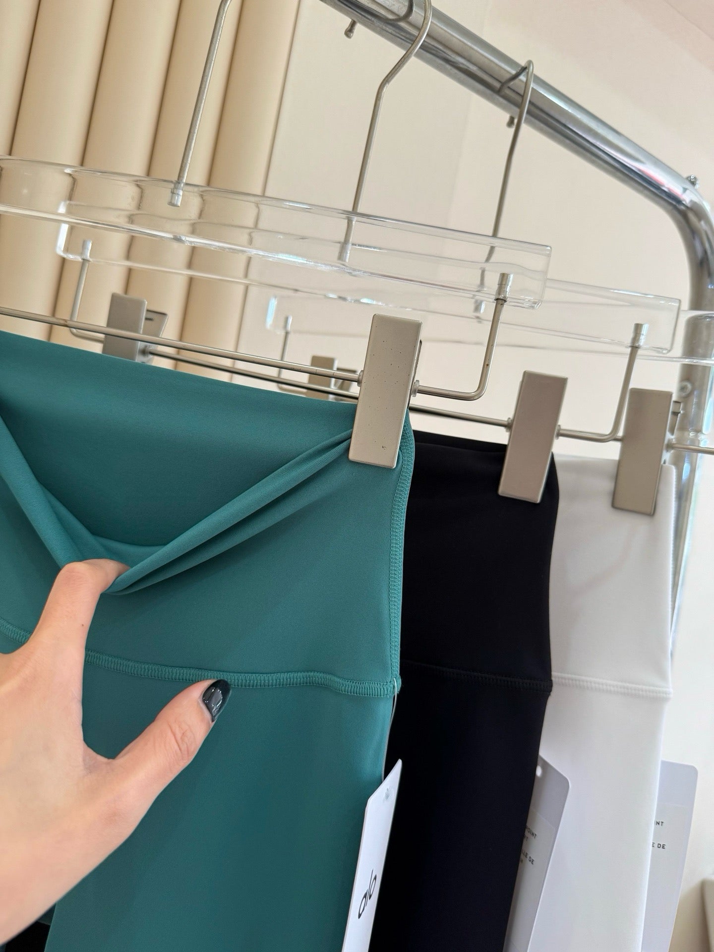 7 Inch Yoga Cycling Pants High Waist Running Sports Fitness Training Shorts Women Four Hot Pants Outer Wear Women