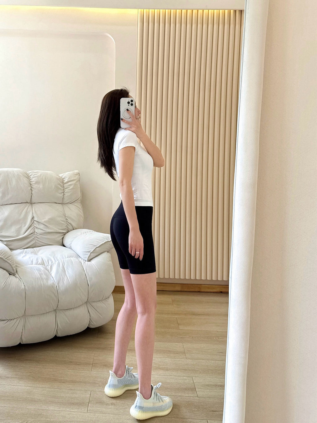 7 Inch Yoga Cycling Pants High Waist Running Sports Fitness Training Shorts Women Four Hot Pants Outer Wear Women