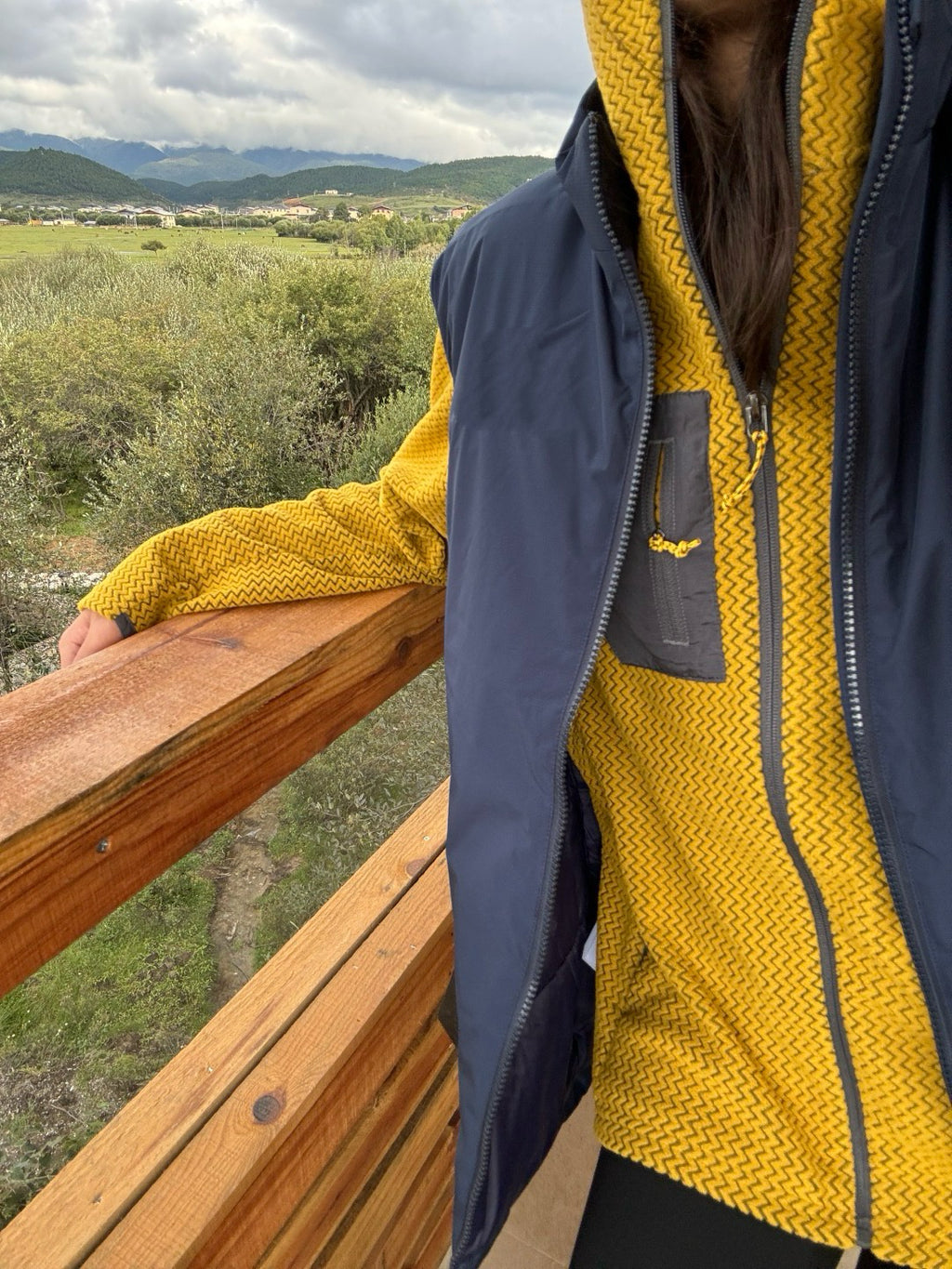 Unisex Activewear Breathable Insulated Vest Man Woman Warmth Durable Tyono Outerwear Stand Collar Slimming Mid-Layer