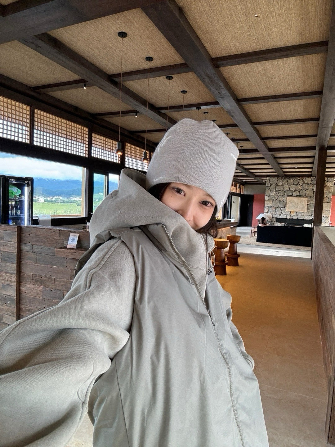 Unisex Activewear Breathable Insulated Vest Man Woman Warmth Durable Tyono Outerwear Stand Collar Slimming Mid-Layer