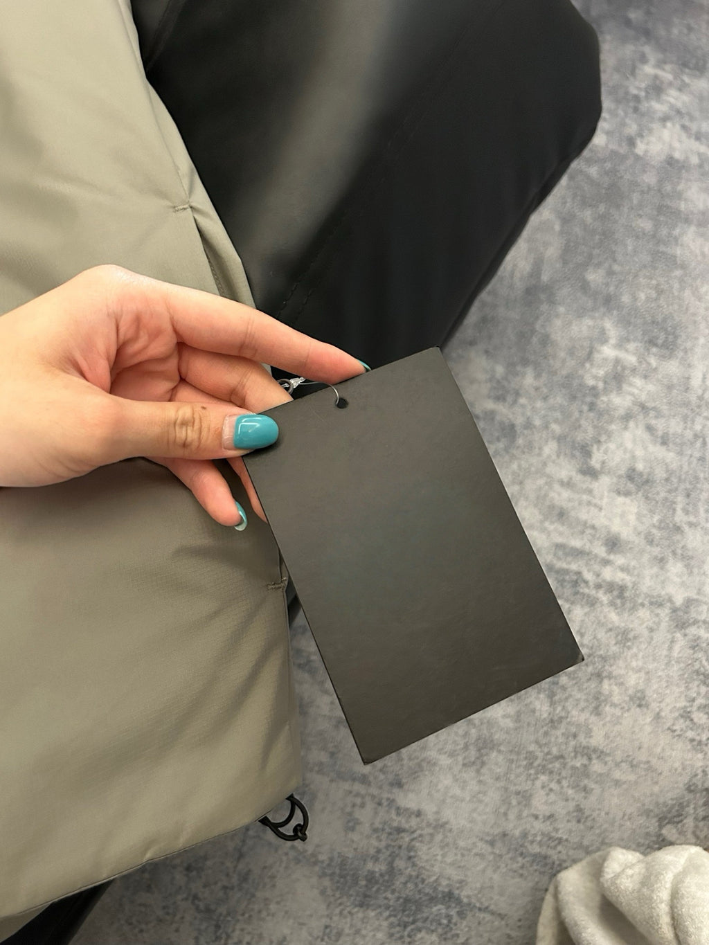 Unisex Activewear Breathable Insulated Vest Man Woman Warmth Durable Tyono Outerwear Stand Collar Slimming Mid-Layer