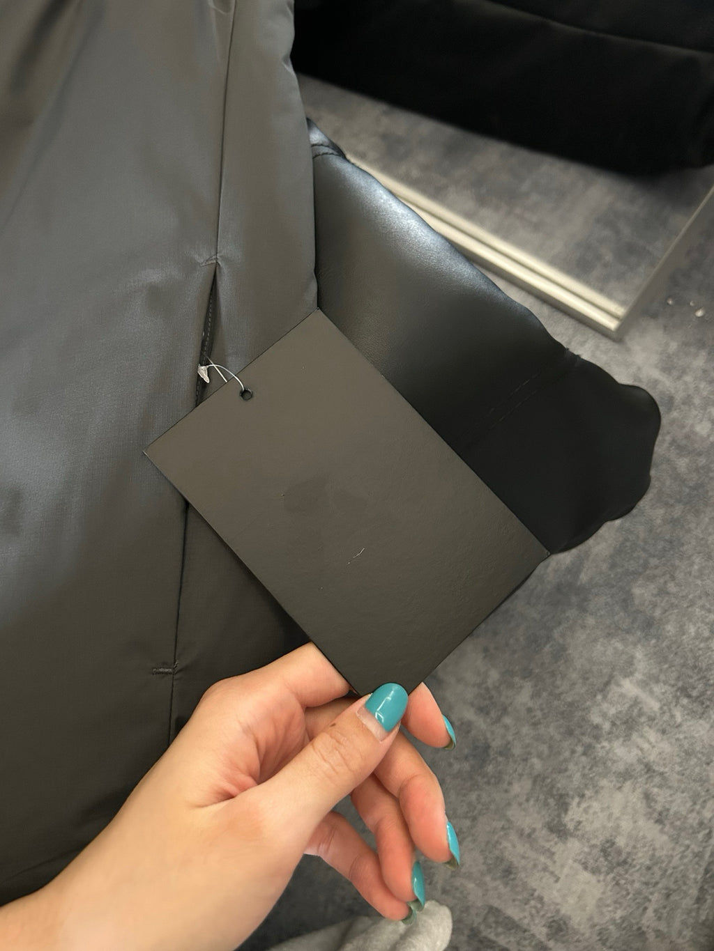 Unisex Activewear Breathable Insulated Vest Man Woman Warmth Durable Tyono Outerwear Stand Collar Slimming Mid-Layer