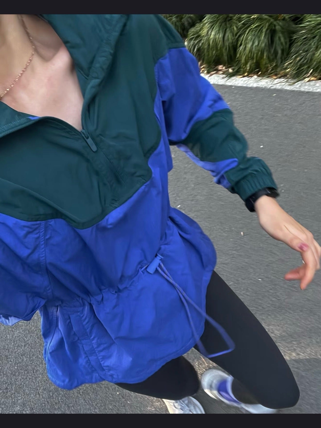 Women's Evergreen Woven Color Block Jacket Cinch Waist Slimming Outdoor Activewear Windbreaker Covers Hips sun- protective jacket Outdoor Running Camping Hiking Windbreaker Premium Quality