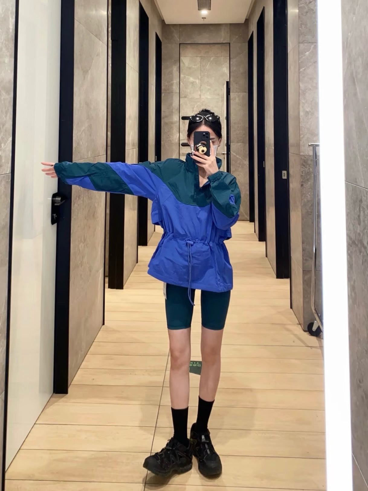 Women's Evergreen Woven Color Block Jacket Cinch Waist Slimming Outdoor Activewear Windbreaker Covers Hips sun- protective jacket Outdoor Running Camping Hiking Windbreaker Premium Quality