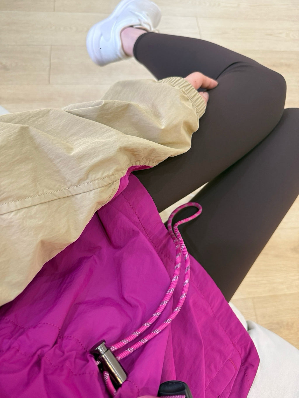 Women's Evergreen Woven Color Block Jacket Cinch Waist Slimming Outdoor Activewear Windbreaker Covers Hips sun- protective jacket Outdoor Running Camping Hiking Windbreaker Premium Quality