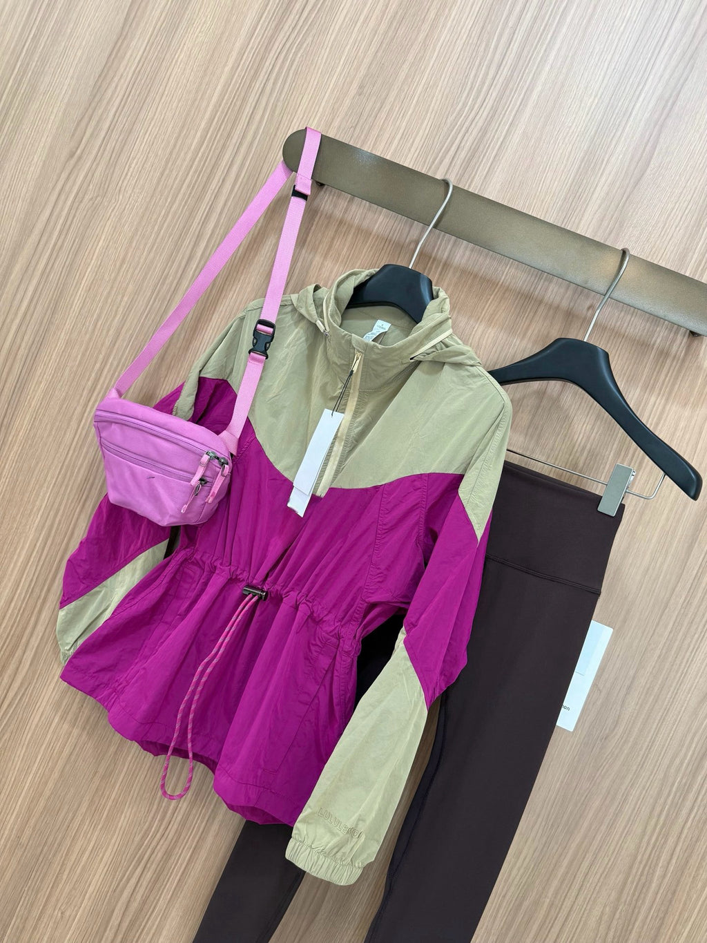 Women's Evergreen Woven Color Block Jacket Cinch Waist Slimming Outdoor Activewear Windbreaker Covers Hips sun- protective jacket Outdoor Running Camping Hiking Windbreaker Premium Quality