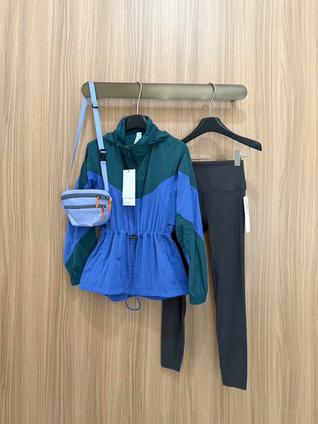 Women's Evergreen Woven Color Block Jacket Cinch Waist Slimming Outdoor Activewear Windbreaker Covers Hips sun- protective jacket Outdoor Running Camping Hiking Windbreaker Premium Quality