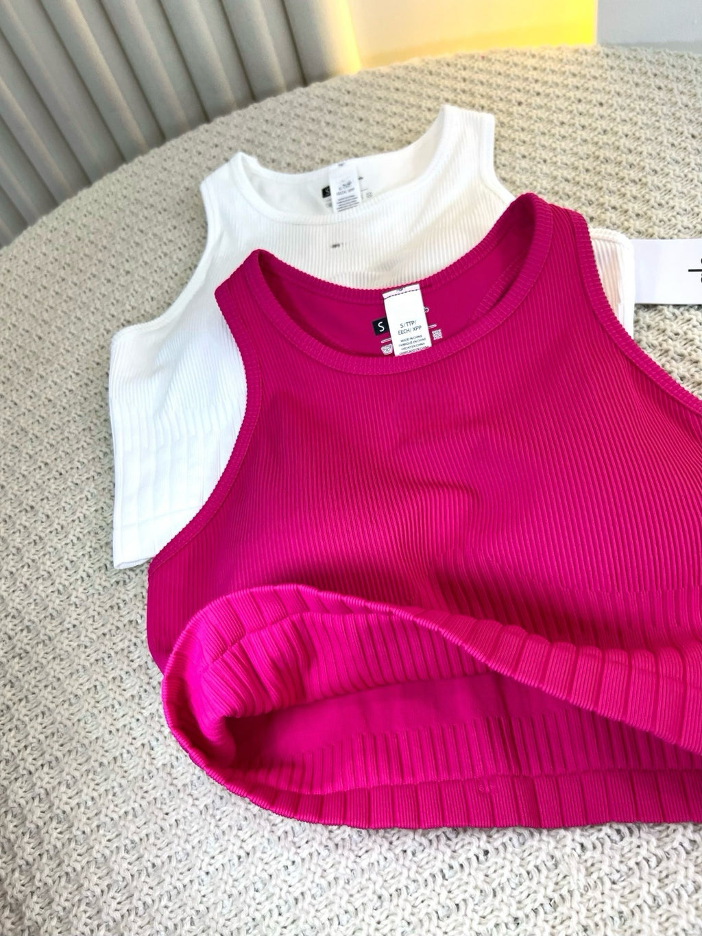 Sports Tank Tops Knitted Ribbed Chest Pad Medium Support  suitable for A to D cup sizes Casual Fitness Breathable Versatile Yoga Running Underwear