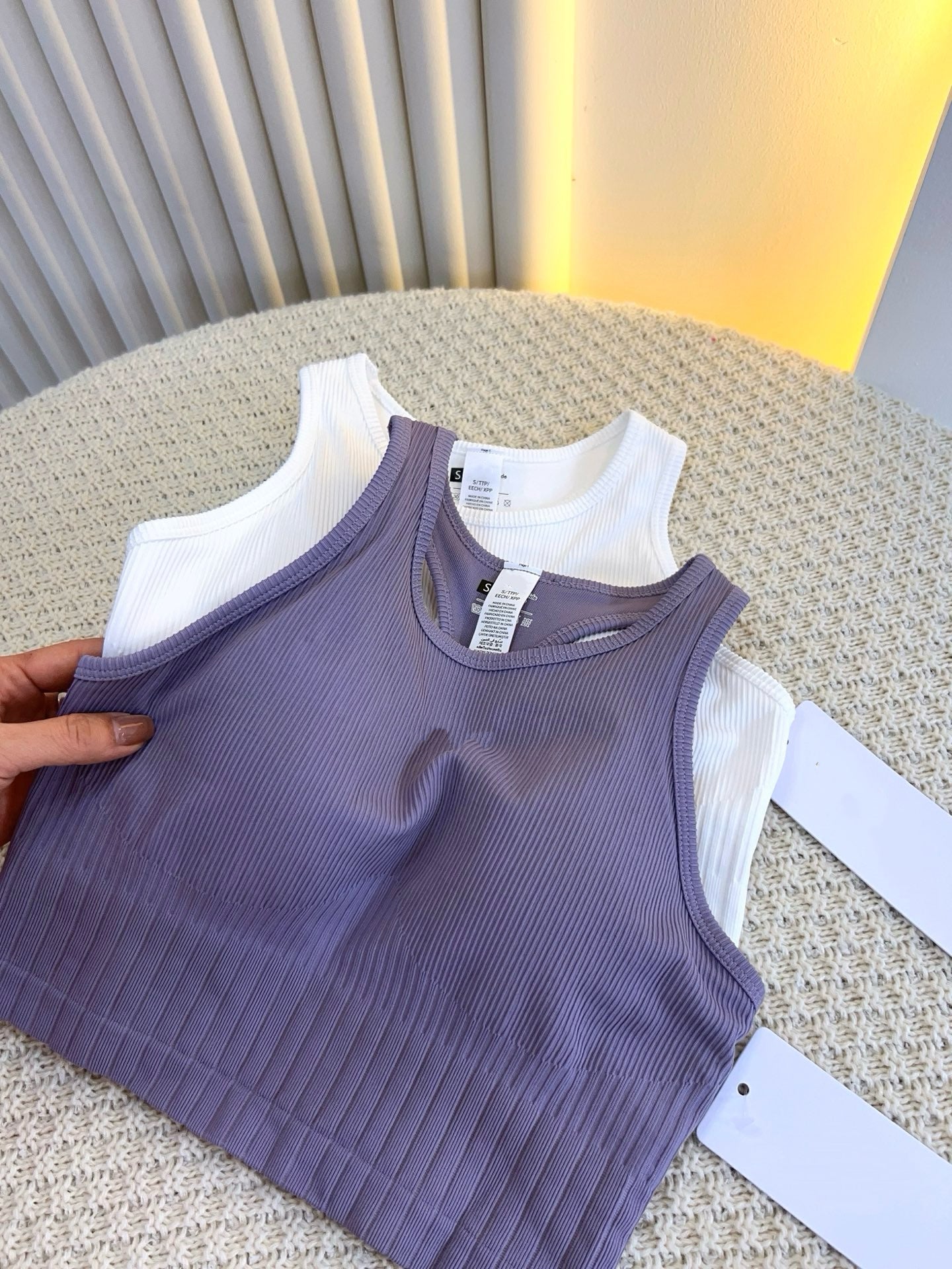 Sports Tank Tops Knitted Ribbed Chest Pad Medium Support  suitable for A to D cup sizes Casual Fitness Breathable Versatile Yoga Running Underwear