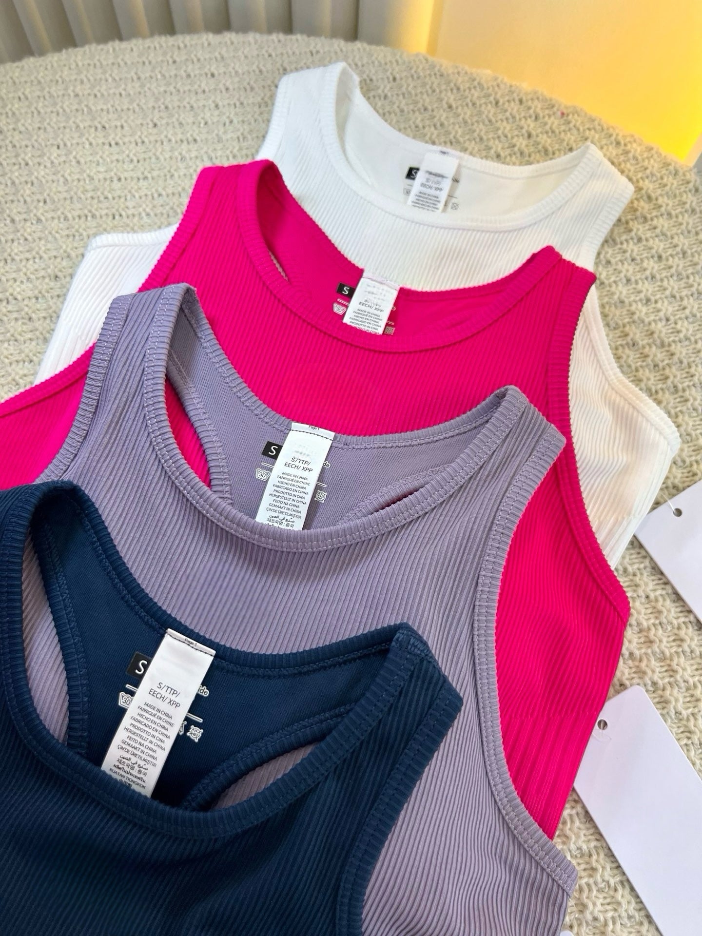 Sports Tank Tops Knitted Ribbed Chest Pad Medium Support  suitable for A to D cup sizes Casual Fitness Breathable Versatile Yoga Running Underwear