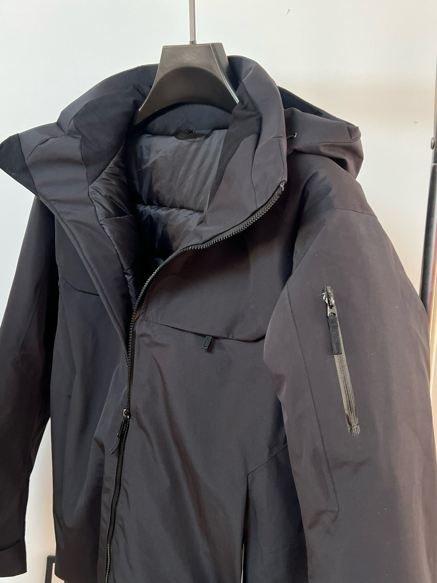 Unisex GORE-TEX Ski Down Jacket 750-Fill European Goose Down Waterproof Windproof Hooded Parka with Detachable Powder Skirt