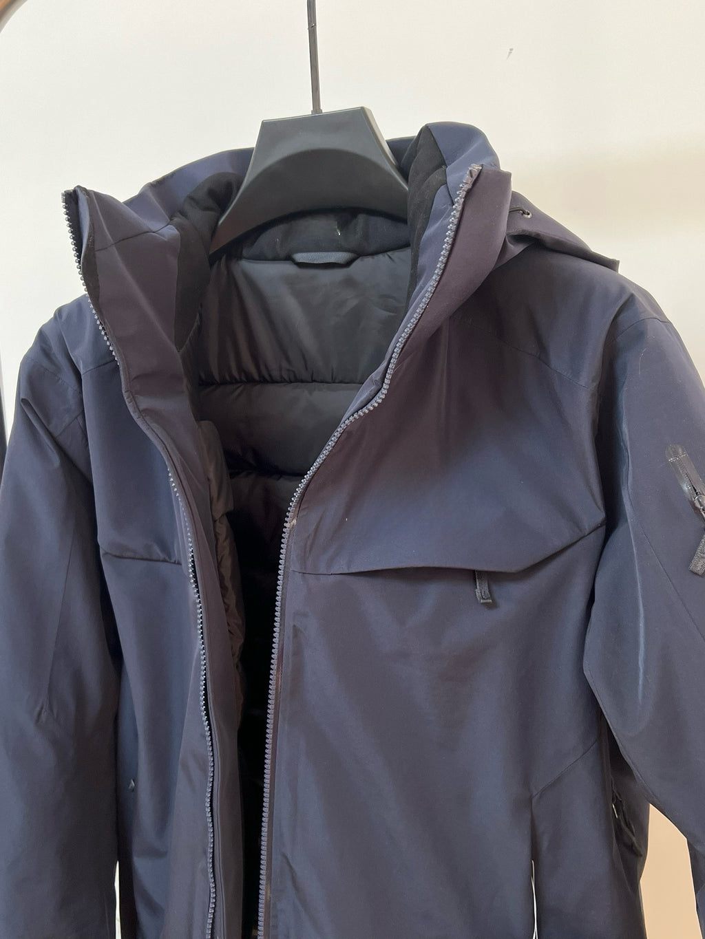 Unisex GORE-TEX Ski Down Jacket 750-Fill European Goose Down Waterproof Windproof Hooded Parka with Detachable Powder Skirt