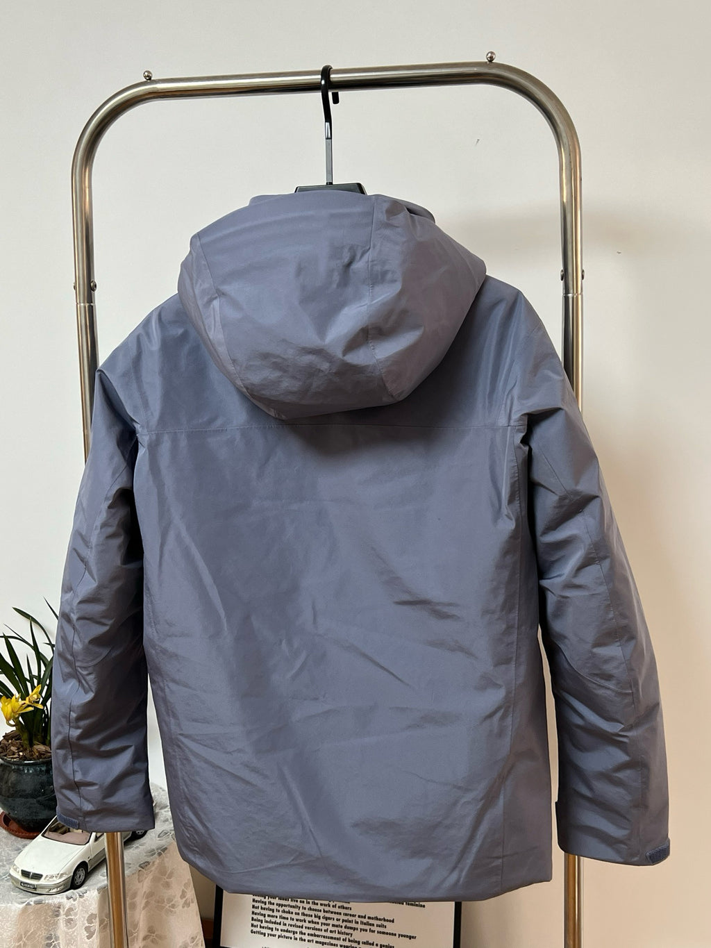 Unisex GORE-TEX Ski Down Jacket 750-Fill European Goose Down Waterproof Windproof Hooded Parka with Detachable Powder Skirt