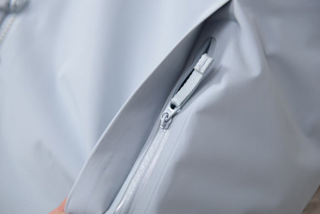 Unisex GORE-TEX Ski Down Jacket 750-Fill European Goose Down Waterproof Windproof Hooded Parka with Detachable Powder Skirt