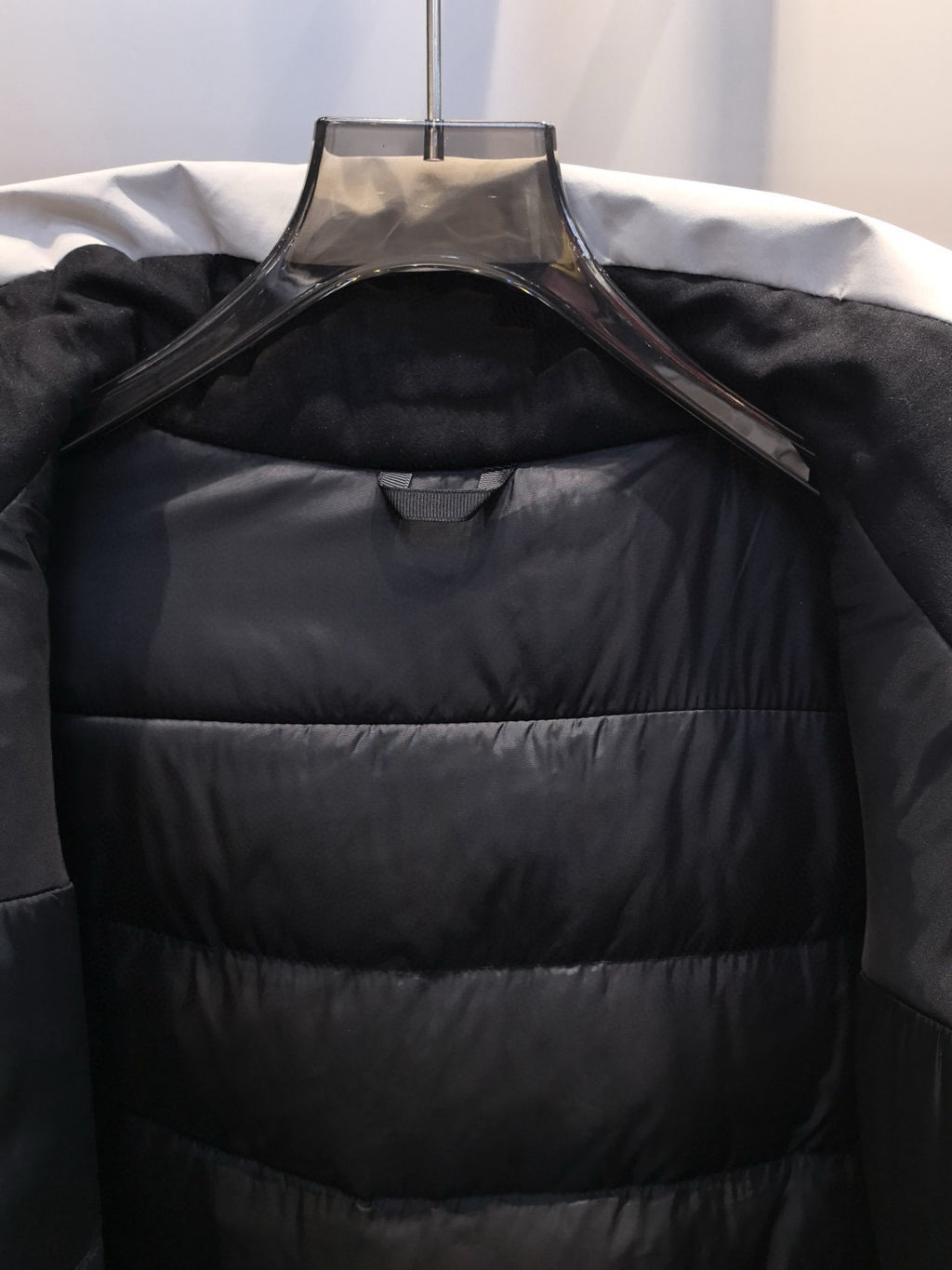 Unisex GORE-TEX Ski Down Jacket 750-Fill European Goose Down Waterproof Windproof Hooded Parka with Detachable Powder Skirt