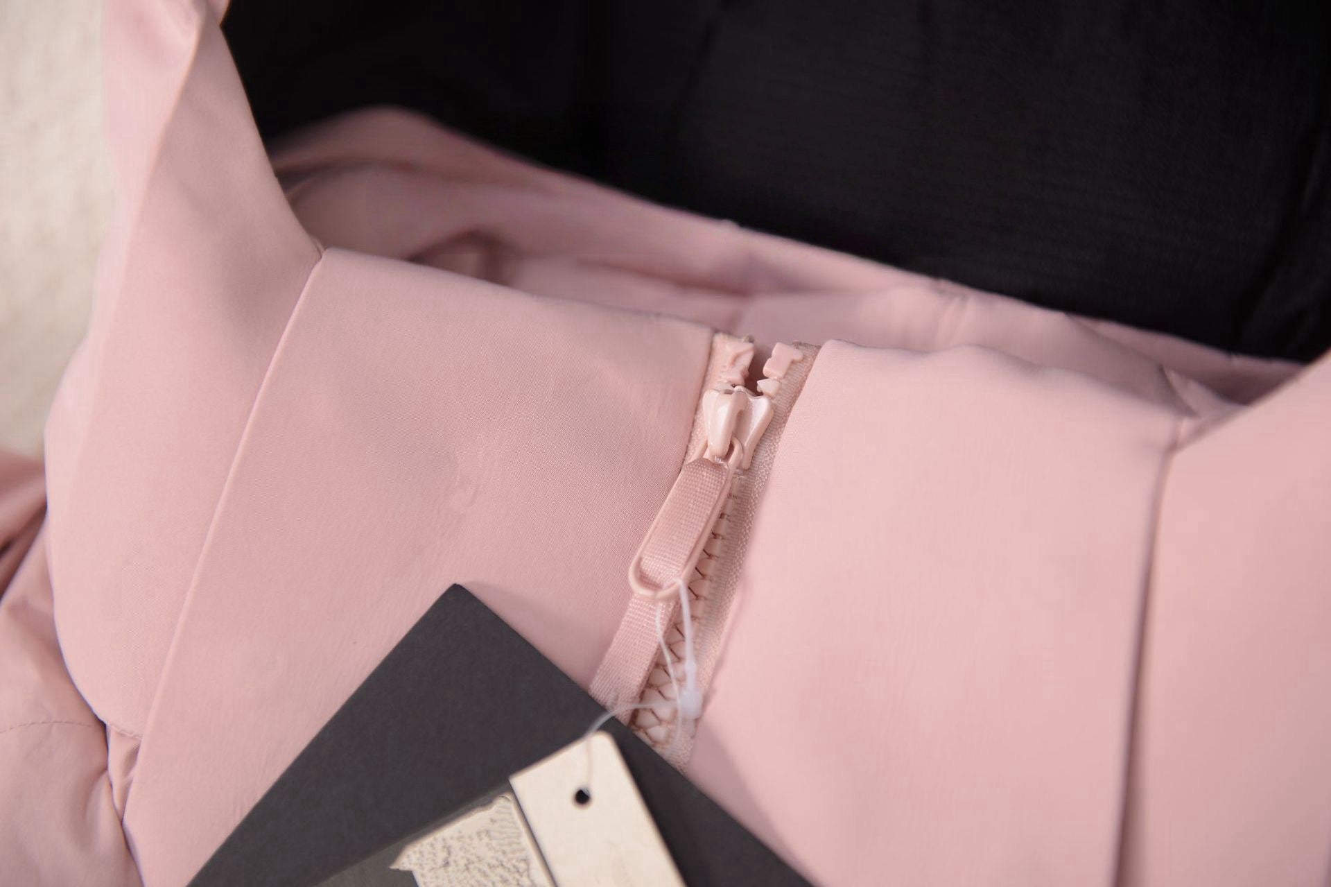 Unisex GORE-TEX Ski Down Jacket 750-Fill European Goose Down Waterproof Windproof Hooded Parka with Detachable Powder Skirt