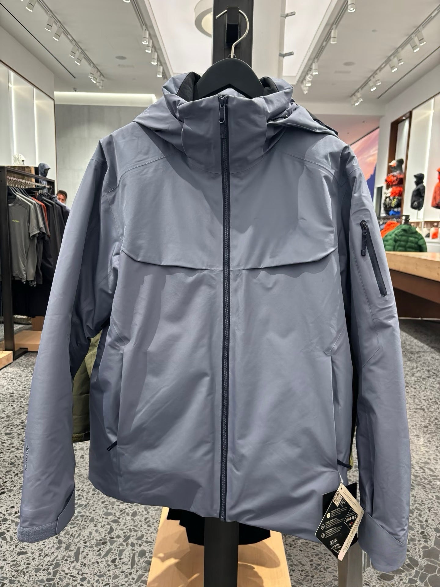 Unisex GORE-TEX Ski Down Jacket 750-Fill European Goose Down Waterproof Windproof Hooded Parka with Detachable Powder Skirt