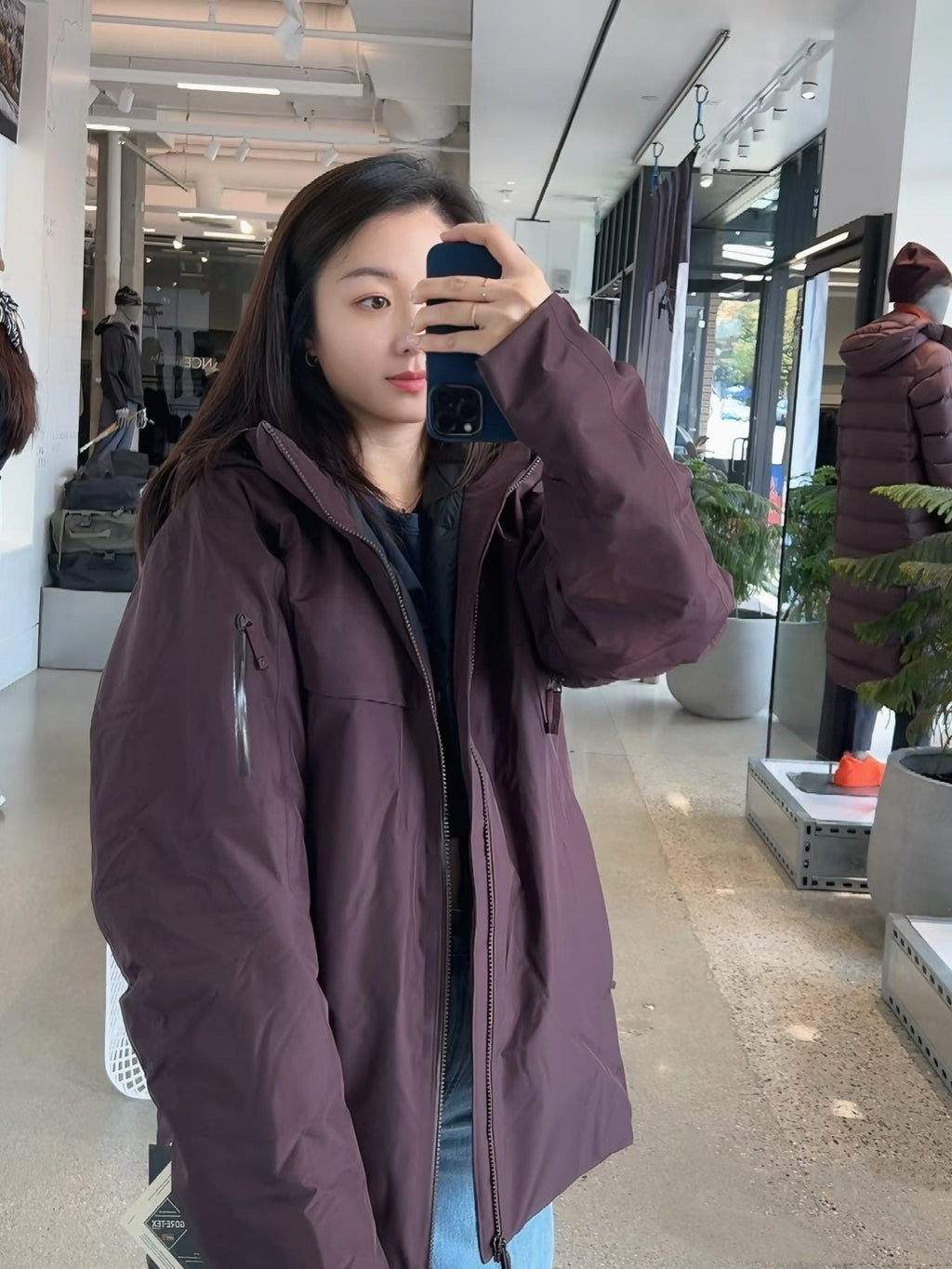 Unisex GORE-TEX Ski Down Jacket 750-Fill European Goose Down Waterproof Windproof Hooded Parka with Detachable Powder Skirt