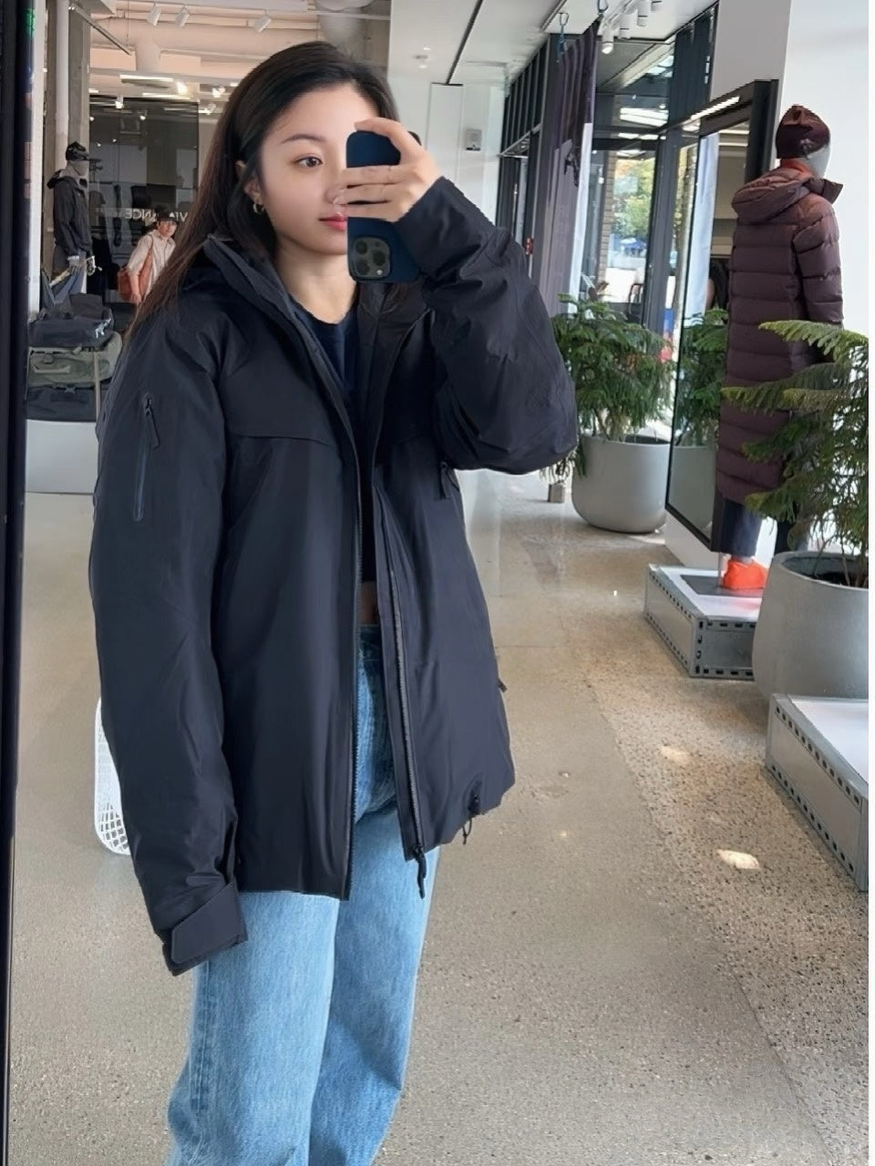 Unisex GORE-TEX Ski Down Jacket 750-Fill European Goose Down Waterproof Windproof Hooded Parka with Detachable Powder Skirt