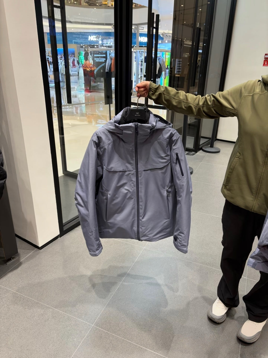 Unisex GORE-TEX Ski Down Jacket 750-Fill European Goose Down Waterproof Windproof Hooded Parka with Detachable Powder Skirt