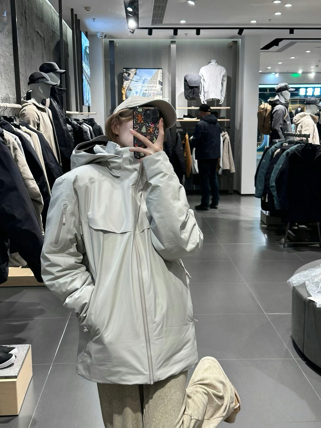 Unisex GORE-TEX Ski Down Jacket 750-Fill European Goose Down Waterproof Windproof Hooded Parka with Detachable Powder Skirt