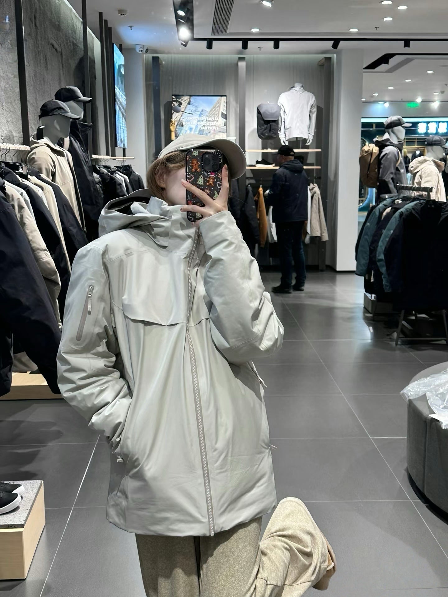 Unisex GORE-TEX Ski Down Jacket 750-Fill European Goose Down Waterproof Windproof Hooded Parka with Detachable Powder Skirt