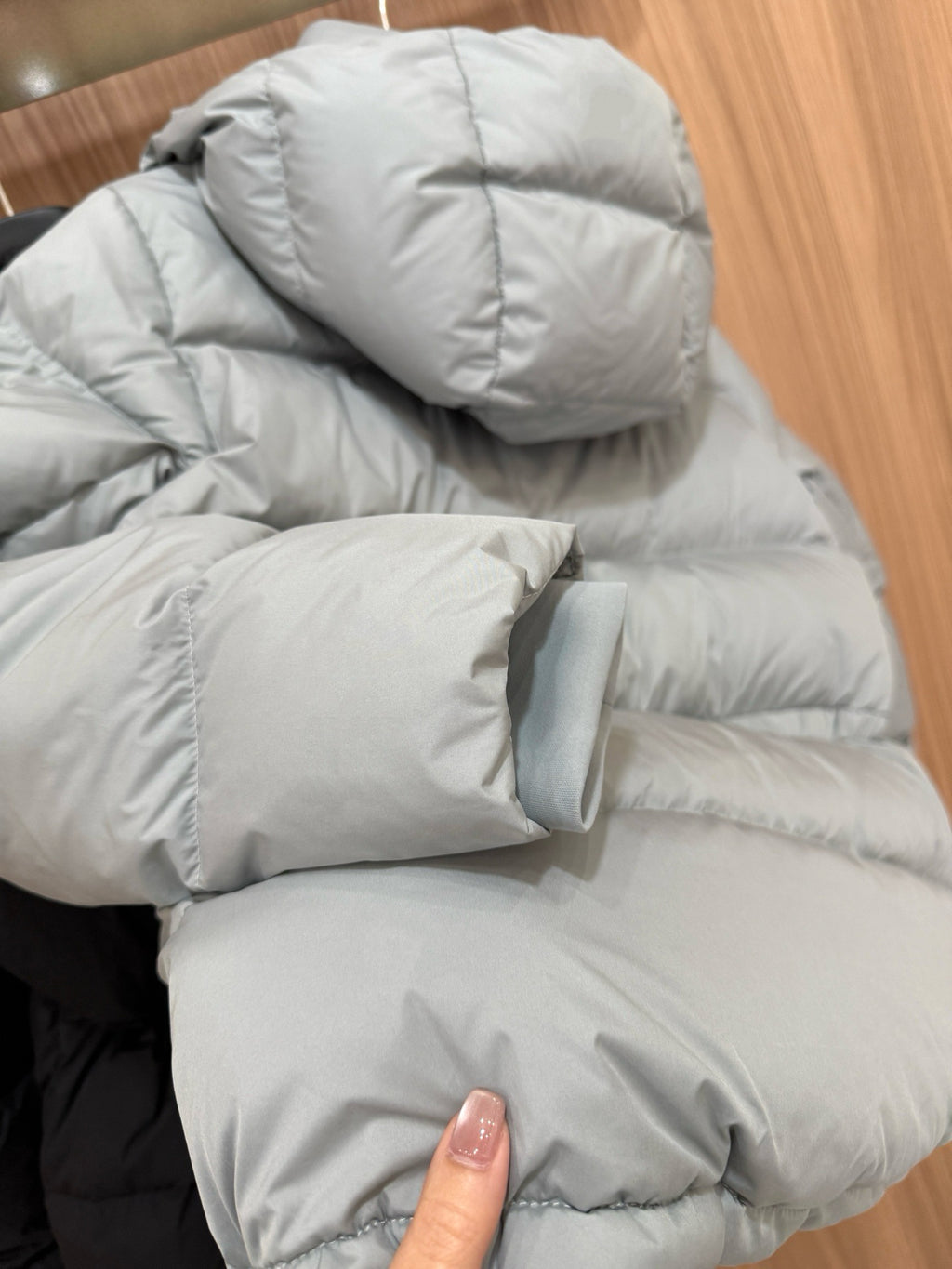 Wunder 5-Cell Women's Puffer Jacket 95% Premium White Goose Down Waist-Cinching Slimming Bread Jacket  Ultra-Warm Winter Coat 2025