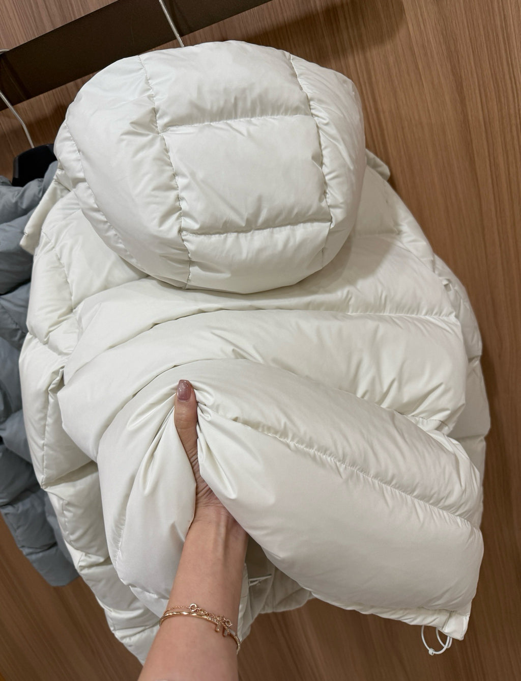 Wunder 5-Cell Women's Puffer Jacket 95% Premium White Goose Down Waist-Cinching Slimming Bread Jacket  Ultra-Warm Winter Coat 2025