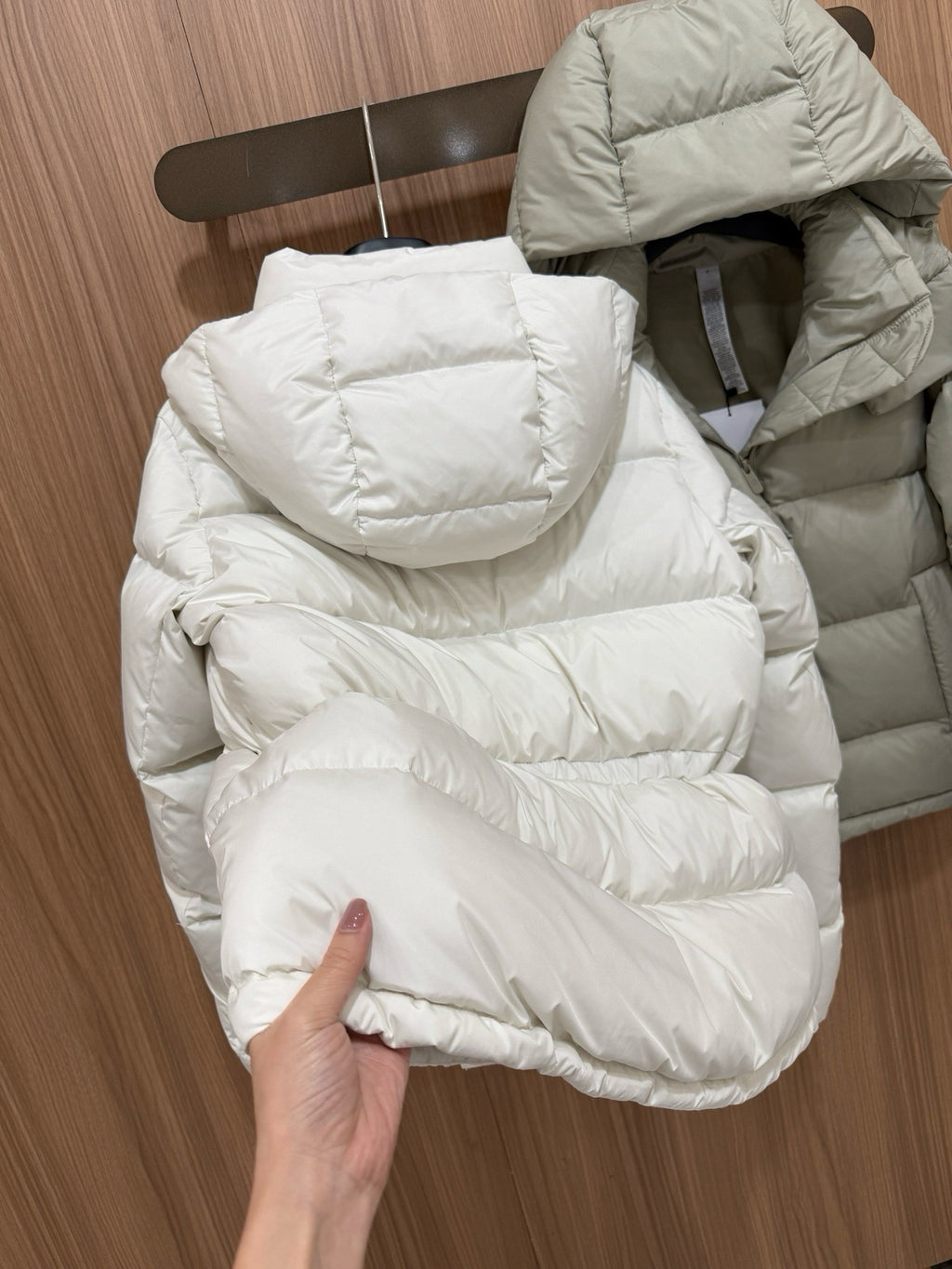 Wunder 5-Cell Women's Puffer Jacket 95% Premium White Goose Down Waist-Cinching Slimming Bread Jacket  Ultra-Warm Winter Coat 2025