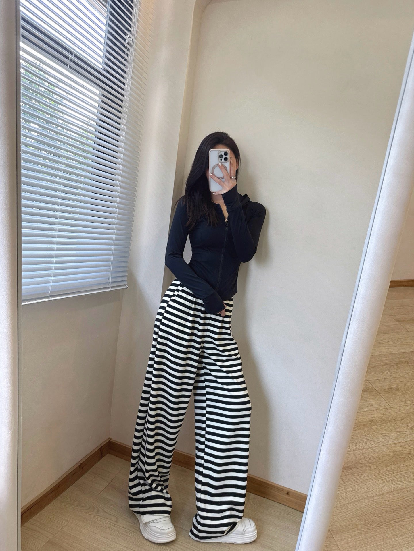 Yoga Sports Hooded Jacket Activewear Women Sun Protection Slim Fit Zipper Quick Dry Breathable Running Casual Fitness Clothing