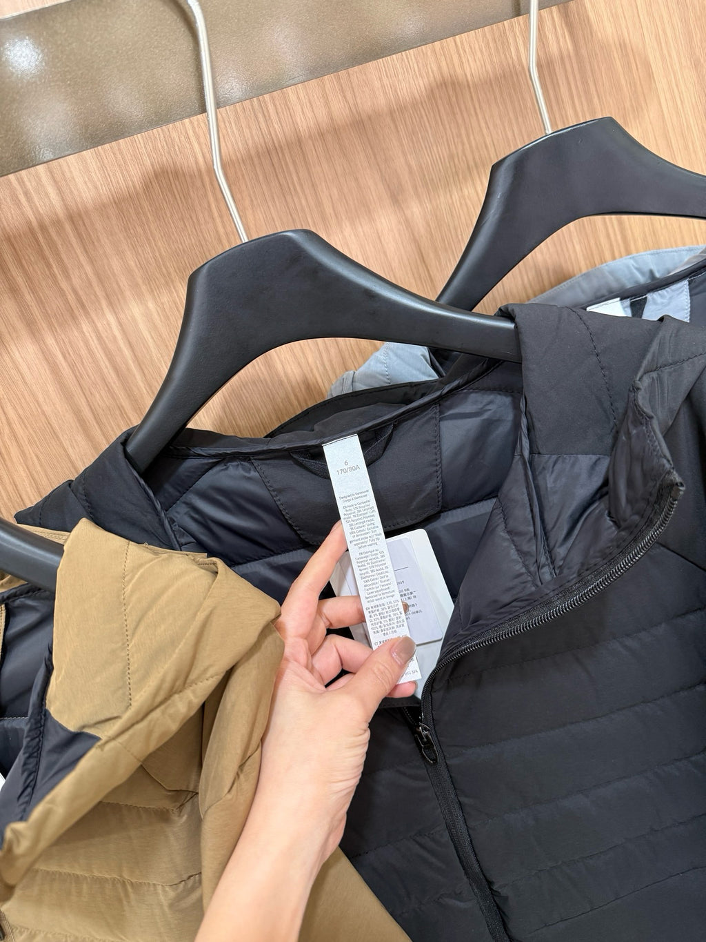 Down for It All Ultra-Light Slimming Goose Down Jacket – High-Performance "Ribbed" Puffer – Zero-Weight Warmth with Underarm Stretch Panels for Fitness & Style