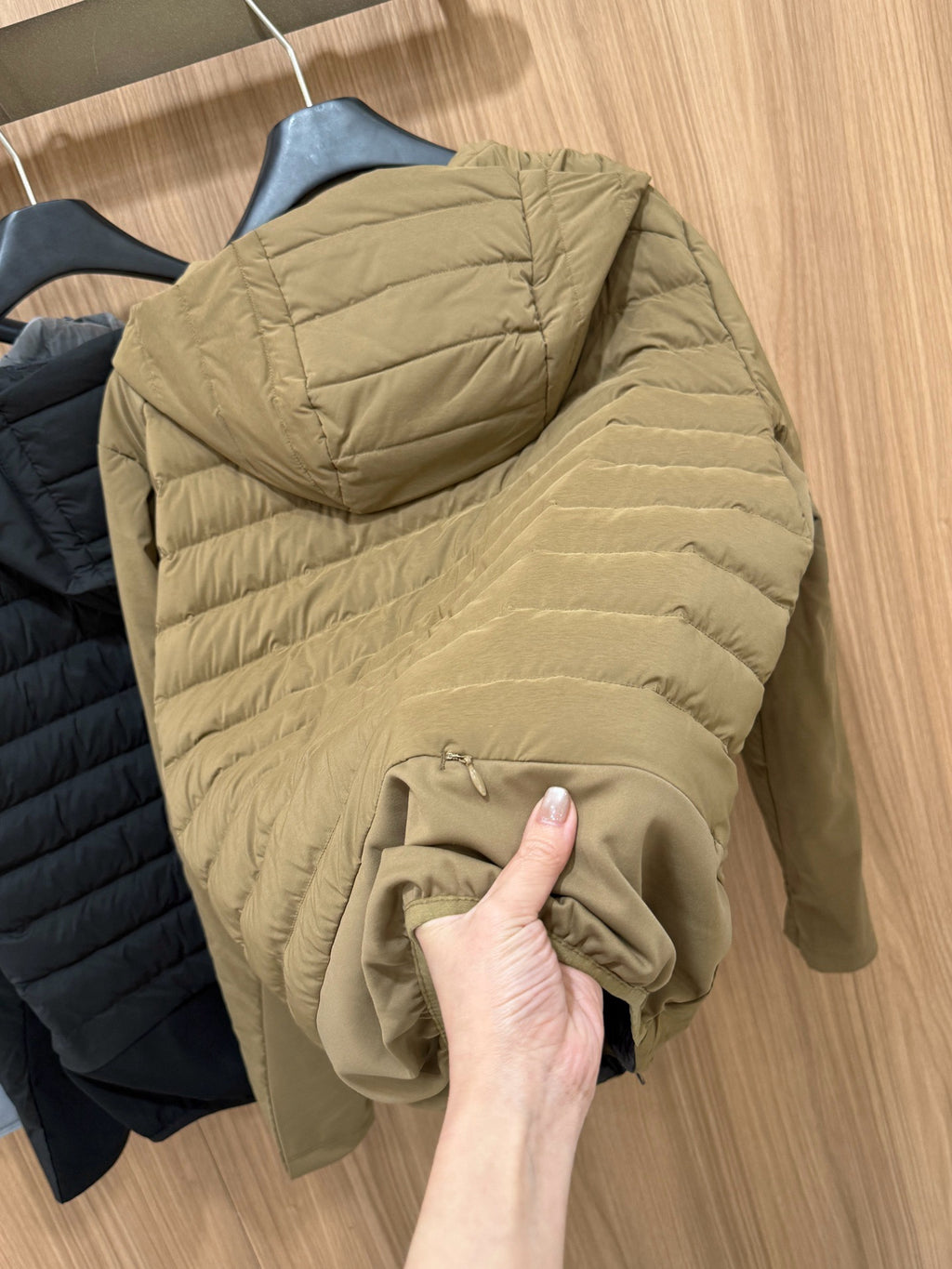 Down for It All Ultra-Light Slimming Goose Down Jacket – High-Performance "Ribbed" Puffer – Zero-Weight Warmth with Underarm Stretch Panels for Fitness & Style