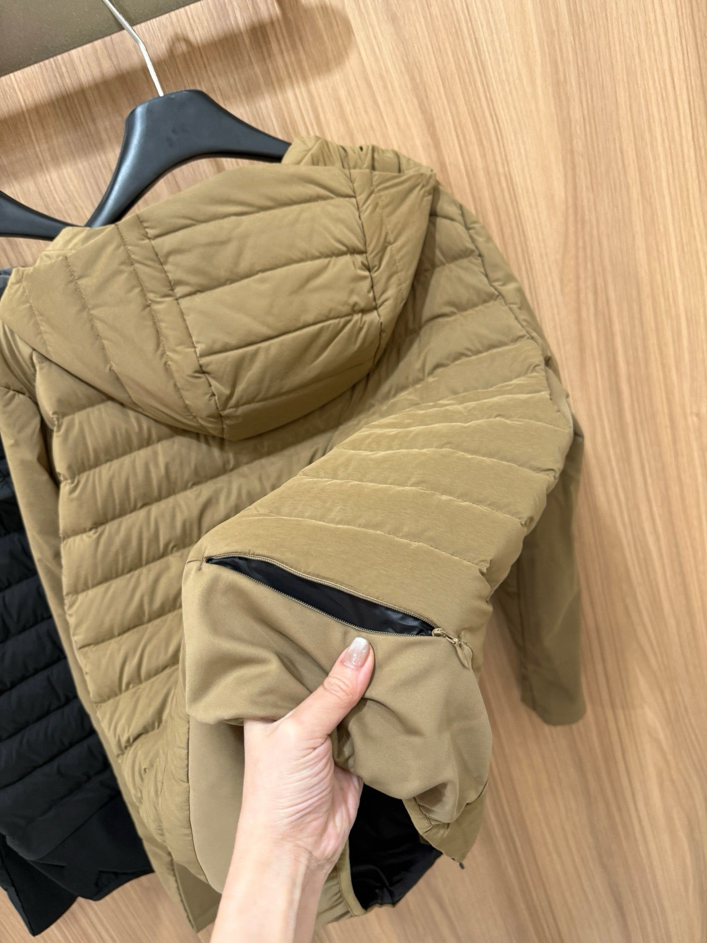 Down for It All Ultra-Light Slimming Goose Down Jacket – High-Performance "Ribbed" Puffer – Zero-Weight Warmth with Underarm Stretch Panels for Fitness & Style