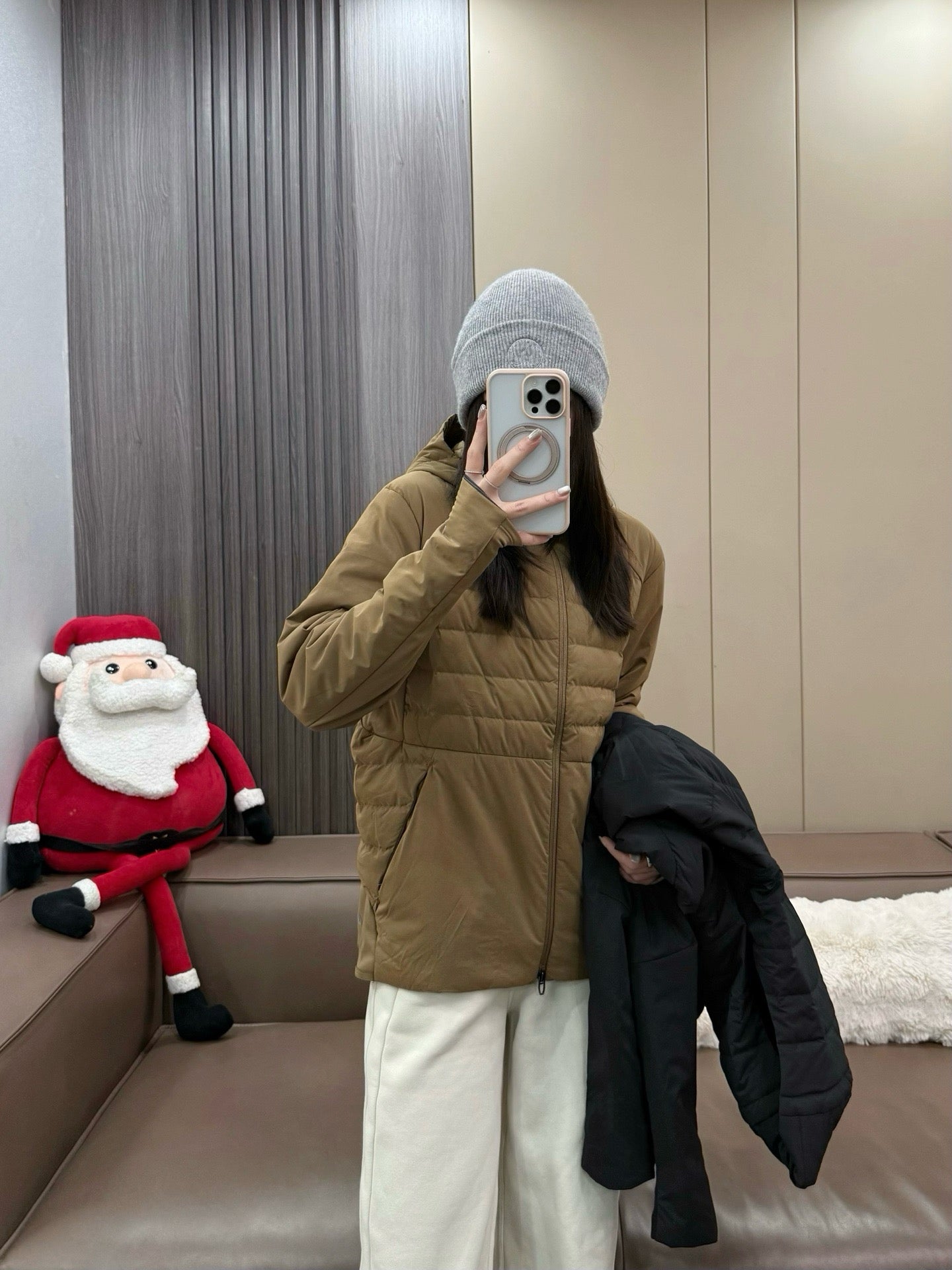 Down for It All Ultra-Light Slimming Goose Down Jacket – High-Performance "Ribbed" Puffer – Zero-Weight Warmth with Underarm Stretch Panels for Fitness & Style