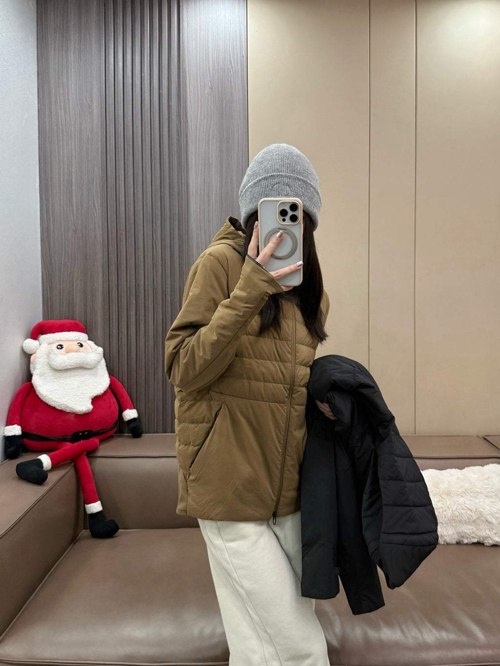 Down for It All Ultra-Light Slimming Goose Down Jacket – High-Performance "Ribbed" Puffer – Zero-Weight Warmth with Underarm Stretch Panels for Fitness & Style