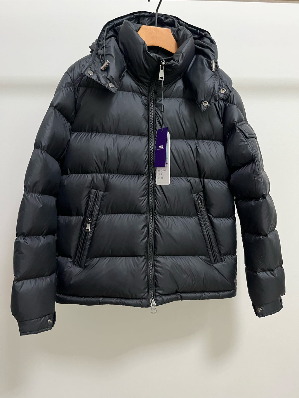 Goose DownJacket hooded  Man Unisex Endurable Easy Clean Warm Lightweight 850FP model 1903