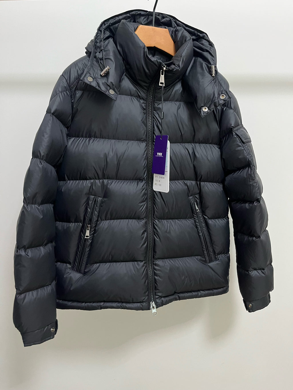 Goose DownJacket hooded  Man Unisex Endurable Easy Clean Warm Lightweight 850FP model 1903