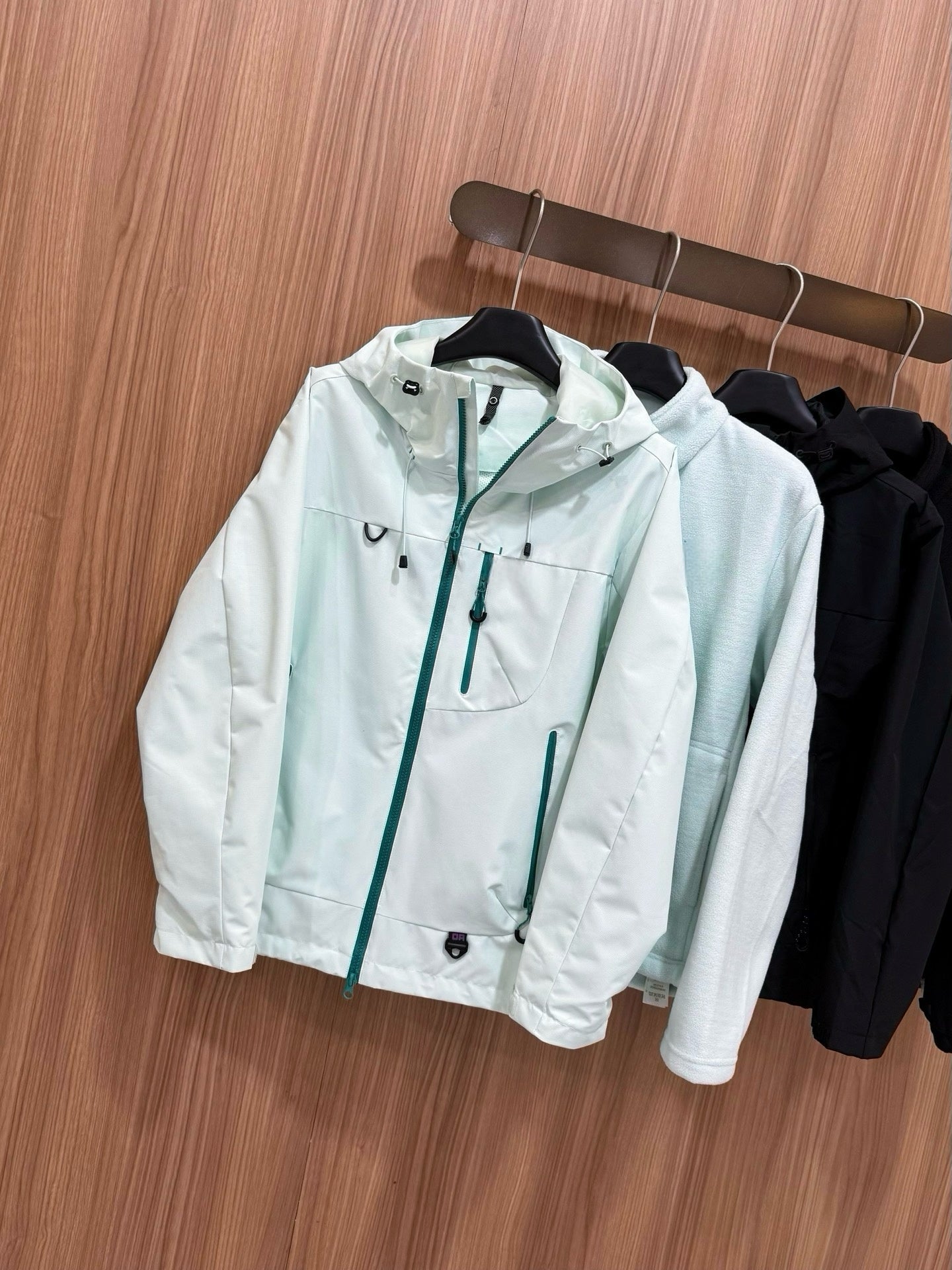 3-in-1 Waterproof Outdoor Shell Jacket with Detachable Grid Fleece Inner – Ultra-Light Thermal Windbreaker for Hiking & Daily Wear Unisex 7 Colors