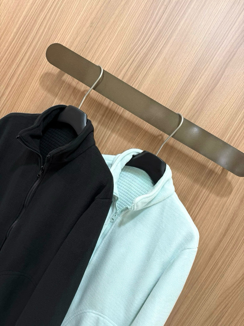 3-in-1 Waterproof Outdoor Shell Jacket with Detachable Grid Fleece Inner – Ultra-Light Thermal Windbreaker for Hiking & Daily Wear Unisex 7 Colors