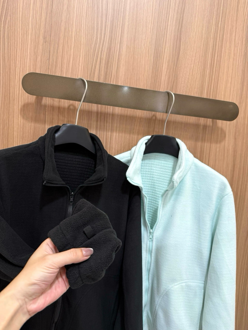 3-in-1 Waterproof Outdoor Shell Jacket with Detachable Grid Fleece Inner – Ultra-Light Thermal Windbreaker for Hiking & Daily Wear Unisex 7 Colors