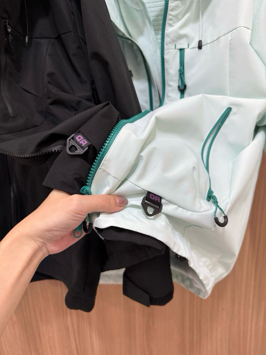 3-in-1 Waterproof Outdoor Shell Jacket with Detachable Grid Fleece Inner – Ultra-Light Thermal Windbreaker for Hiking & Daily Wear Unisex 7 Colors